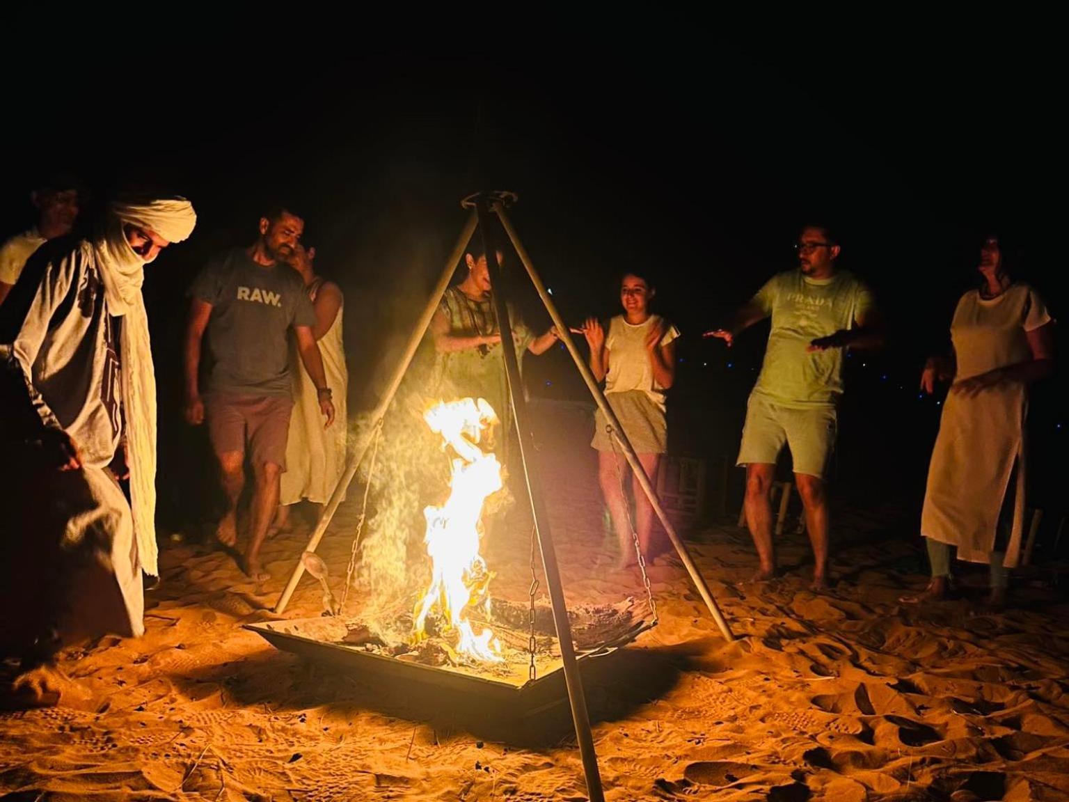 Camp Under Stars (Adults Only) Merzouga Εξωτερικό φωτογραφία